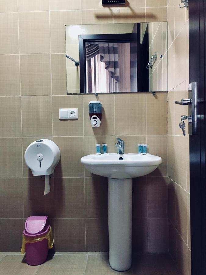Hotel Nice Tbilisi Eksteriør billede